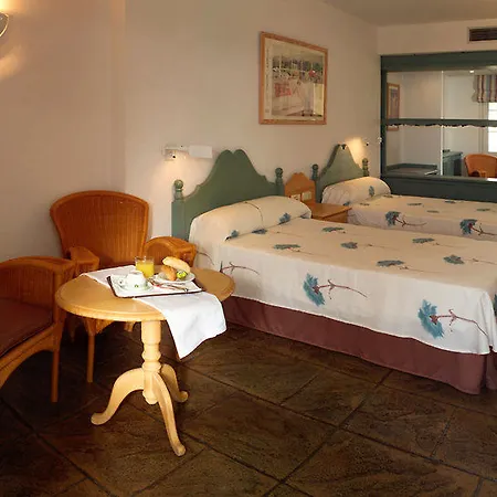 Sol Fenicios Hotel